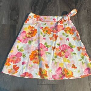 Van Heusen Floral Print Pattern Wrap Skirt Size 10
